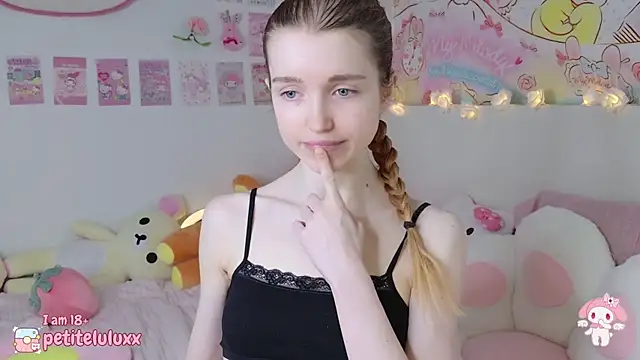 petiteluluxx online show from January 2025 08:51:02 AM