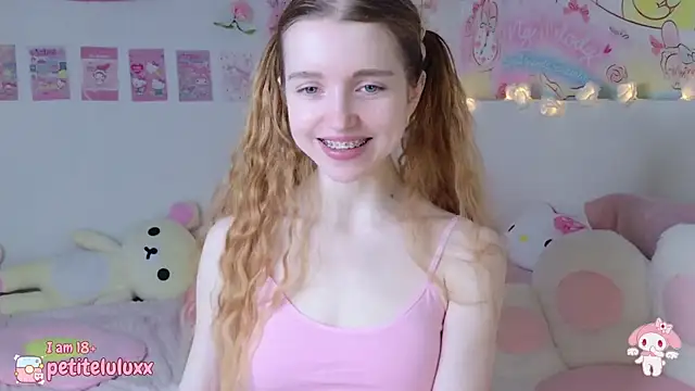 petiteluluxx online show from January 2025 08:57:02 AM