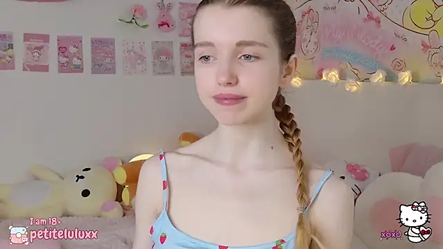 petiteluluxx online show from February 2025 08:59:01 AM