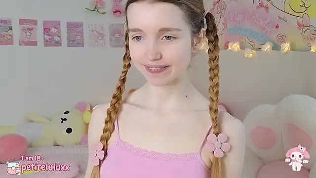 petiteluluxx online show from February 2025 09:04:02 AM