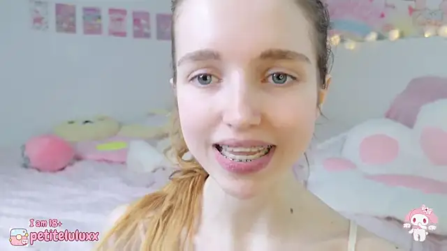 petiteluluxx online show from March 2025 08:59:01 AM