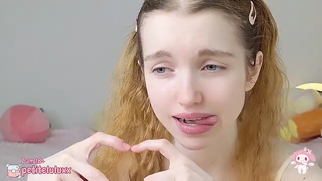 petiteluluxx online show from March 2025 09:14:01 AM