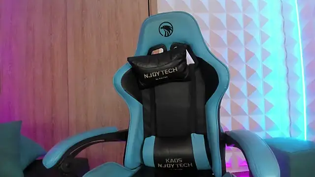 Jendralevis online show from March 2025 08:12:01 PM