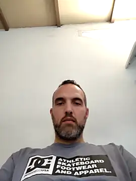 Snapshot of leon3875 chatting on November 2025 03:35:01 PM leon3875 online show from November 2025 03:35:01 PM