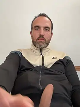 Snapshot of leon3875 chatting on February 2026 03:23:01 PM leon3875 online show from February 2026 03:23:01 PM