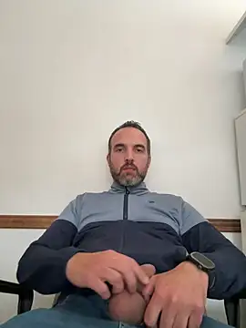 Snapshot of leon3875 chatting on March 2026 03:18:02 PM leon3875 online show from March 2026 03:18:02 PM