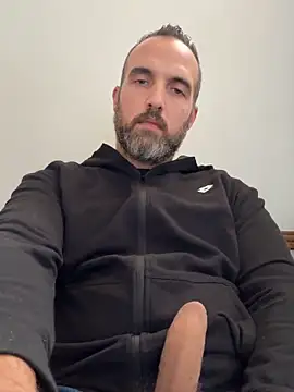 leon3875 online show from April 2026 03:23:01 PM