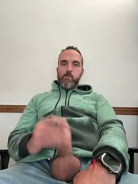 leon3875 online show from April 2026 03:19:02 PM