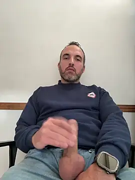 leon3875 online show from April 2026 03:25:02 PM