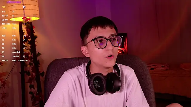 Mr evan1 online show from December 2024 06:05:01 PM