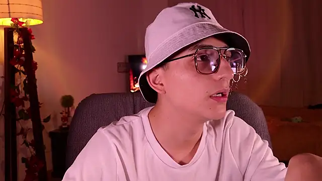 Mr evan1 online show from December 2024 04:54:01 PM