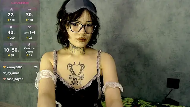 LizzieLight online show from December 2024 02:38:01 AM