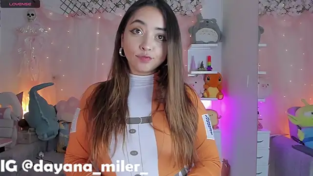  dayana miler online show from November 2025 02:18:02 PM