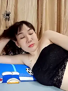 Snapshot of Ana_love2000 chatting on February 2025 05:18:02 PM Ana love2000 online show from February 2025 05:18:02 PM