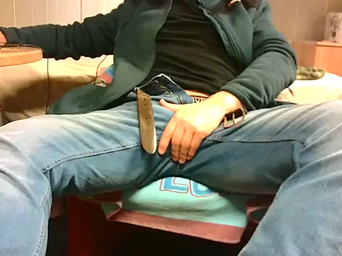 Giulio35 Pika online show from March 2026 06:22:02 PM