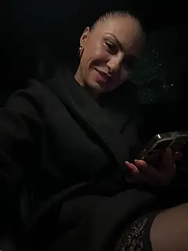 Snapshot of KimKelly13 chatting on February 2026 03:46:01 AM KimKelly13 online show from February 2026 03:46:01 AM