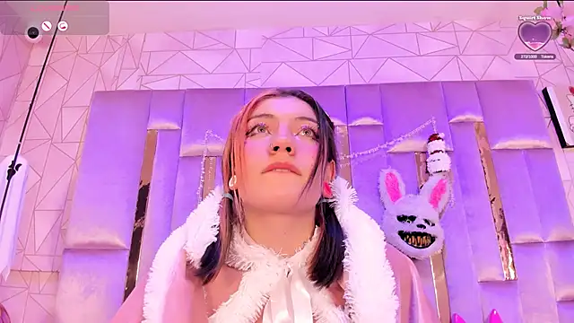 Broklinwhite  online show from December 2024 07:31:02 PM