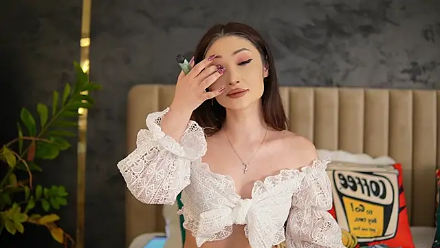Mayleen x online show from July 2026 02:23:01 PM
