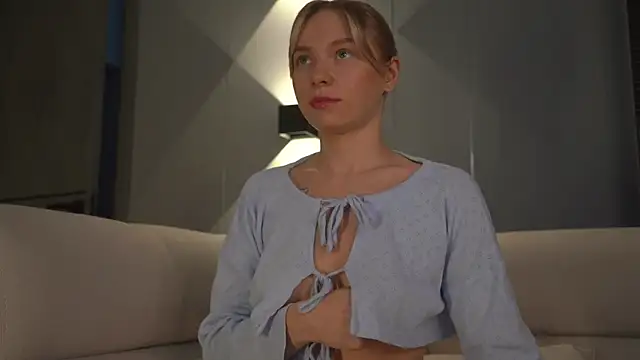 -Snowwwy- online show from March 2025 01:34:02 PM