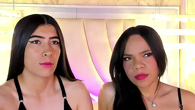 Snapshot of siara_and_zoe chatting on June 2026 12:30:01 AM siara and zoe online show from June 2026 12:30:01 AM