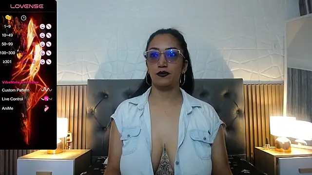 Snapshot of dayana_mendoza69 chatting on January 2025 12:49:02 PM dayana mendoza69 online show from January 2025 12:49:02 PM