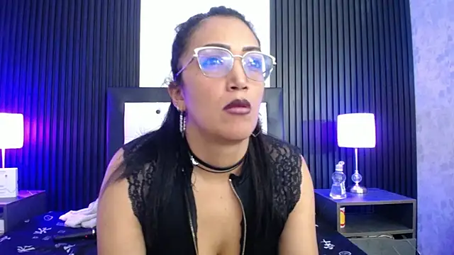 Snapshot of dayana_mendoza69 chatting on January 2025 03:47:02 PM dayana mendoza69 online show from January 2025 03:47:02 PM