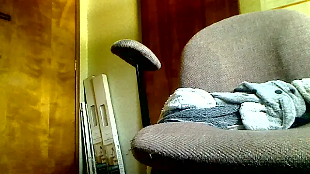 markluvskitty online show from April 2026 07:58:02 PM