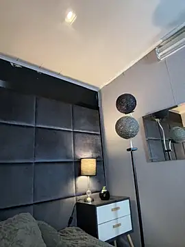 CHERRYY BOMB  online show from December 2025 12:11:02 PM