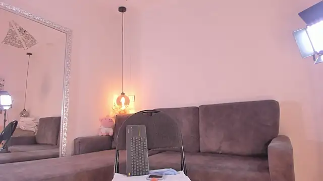 Snapshot of Isabella_francoo chatting on September 2025 12:27:02 PM Isabella francoo online show from September 2025 12:27:02 PM