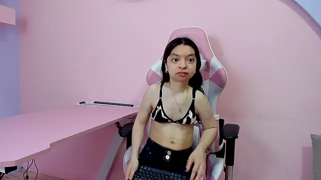 CharlotteMuller online show from December 2025 07:56:02 PM