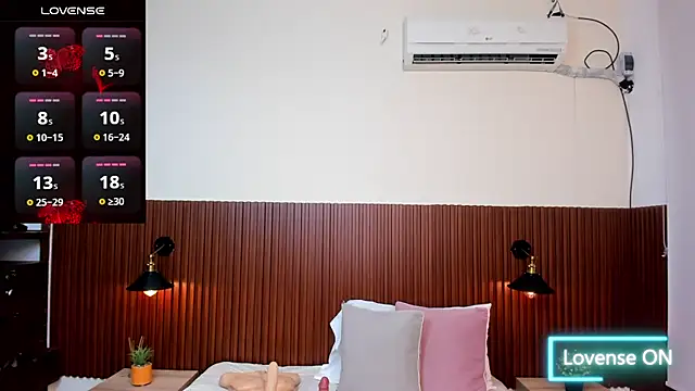 chanel brunette online show from October 2025 11:07:01 AM