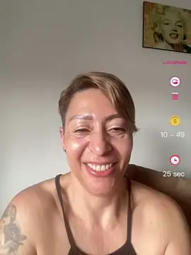 Snapshot of elmarsexydoll chatting on June 2026 09:46:01 PM elmarsexydoll online show from June 2026 09:46:01 PM