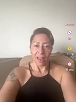 Snapshot of elmarsexydoll chatting on July 2026 11:27:01 AM elmarsexydoll online show from July 2026 11:27:01 AM