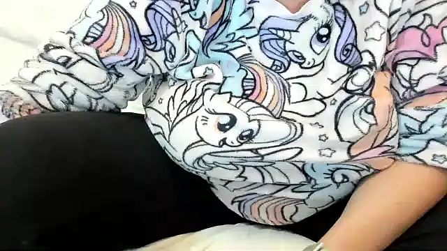 Snapshot of IsraeliMilf chatting on February 2025 05:05:02 PM IsraeliMilf online show from February 2025 05:05:02 PM