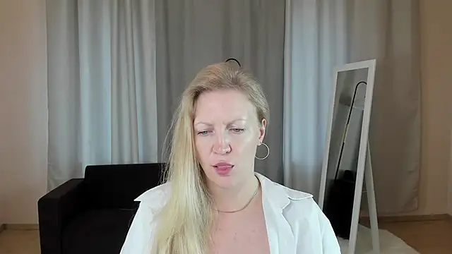 Snapshot of sugamomy chatting on September 2025 02:04:02 AM sugamomy online show from September 2025 02:04:02 AM