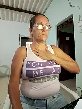 Snapshot of deisy_summers47x chatting on February 2025 12:17:02 PM deisy summers47x online show from February 2025 12:17:02 PM