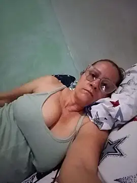 Snapshot of deisy_summers47x chatting on October 2025 11:40:02 PM deisy summers47x online show from October 2025 11:40:02 PM