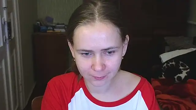 Snapshot of Riley_Roo chatting on December 2024 09:46:01 PM Riley Roo online show from December 2024 09:46:01 PM