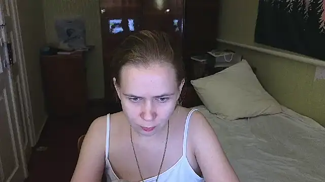 Snapshot of Riley_Roo chatting on February 2025 08:53:01 PM Riley Roo online show from February 2025 08:53:01 PM