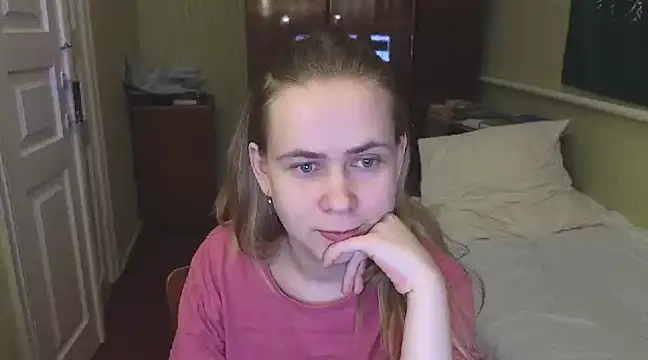 Snapshot of Riley_Roo chatting on February 2025 08:30:02 PM Riley Roo online show from February 2025 08:30:02 PM