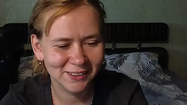 Snapshot of Riley_Roo chatting on July 2026 06:41:02 AM Riley Roo online show from July 2026 06:41:02 AM