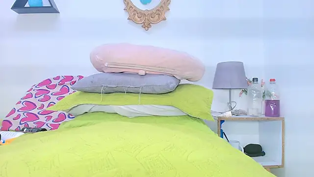 s sweett online show from February 2025 11:56:01 AM