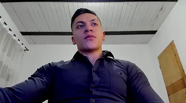 Snapshot of aquiles_51 chatting on January 2025 11:19:01 PM aquiles 51 online show from January 2025 11:19:01 PM