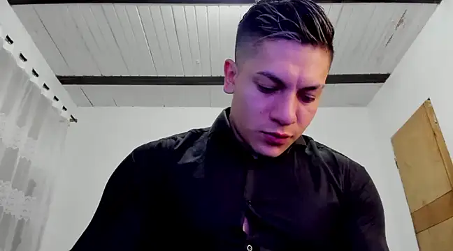 Snapshot of aquiles_51 chatting on January 2025 11:40:01 PM aquiles 51 online show from January 2025 11:40:01 PM