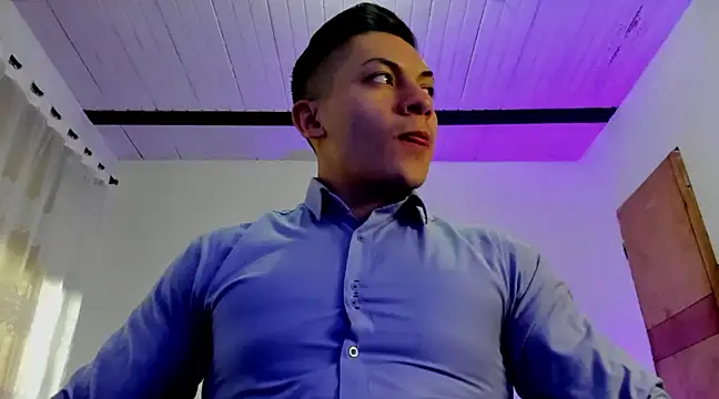 Snapshot of aquiles_51 chatting on January 2025 11:07:01 PM aquiles 51 online show from January 2025 11:07:01 PM