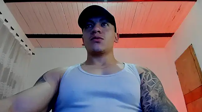 Snapshot of aquiles_51 chatting on January 2025 11:25:01 PM aquiles 51 online show from January 2025 11:25:01 PM