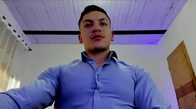 Snapshot of aquiles_51 chatting on February 2025 10:59:01 PM aquiles 51 online show from February 2025 10:59:01 PM