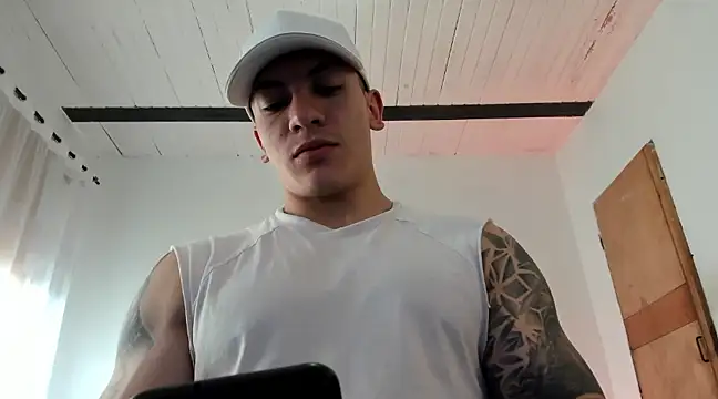 Snapshot of aquiles_51 chatting on February 2025 07:25:02 PM aquiles 51 online show from February 2025 07:25:02 PM