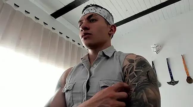 Snapshot of aquiles_51 chatting on March 2025 07:53:01 PM aquiles 51 online show from March 2025 07:53:01 PM
