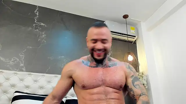 BruceDallas online show from December 2024 12:52:01 AM